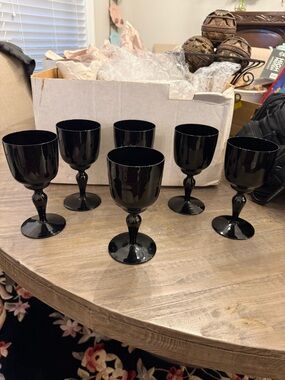 Toscany  Water/Wine Goblets Black Amethyst Set Of 6 Vintage-  Circa 1970s
